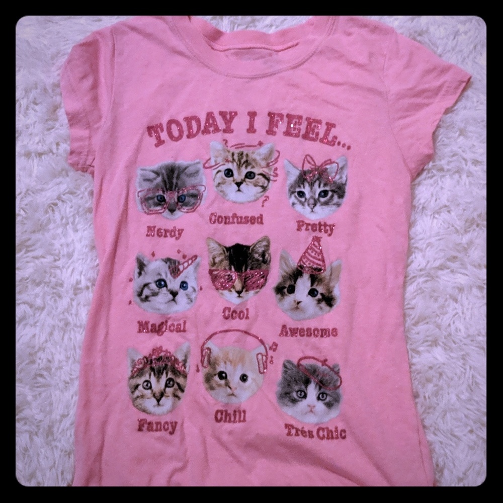 Kids school/casual t-shirt of feeling cats